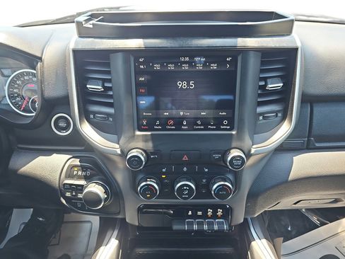 Used 2020 RAM 1500 Big Horn AWD/4WD image 17