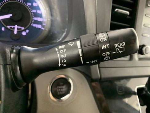 Used 2018 Toyota Sienna XLE FWD image 33
