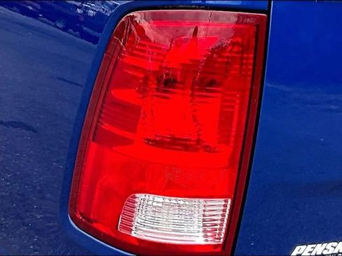 Used 2016 RAM 1500 Express image 31