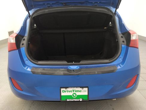 Used 2017 Hyundai Elantra GT FWD image 29