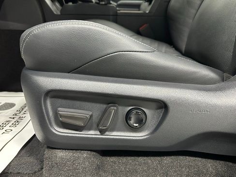 Used 2025 Toyota 4Runner TRD Off-Road Premium image 13