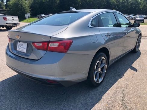 New 2025 Chevrolet Malibu LT image 6