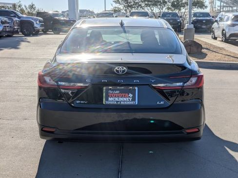 Used 2025 Toyota Camry LE FWD image 7