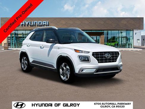 Used 2025 Hyundai Venue Limited image 13
