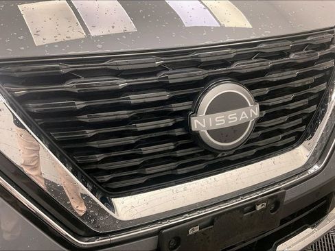 Certified 2022 Nissan Rogue Platinum w/ Head-Up Display Package image 27