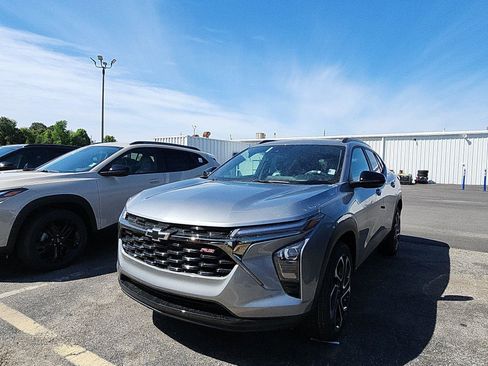 New 2026 Chevrolet Trax RS FWD image 1