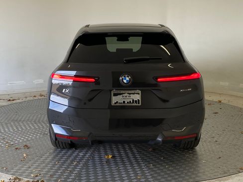 New 2026 BMW iX xDrive60 w/ Premium Package image 9