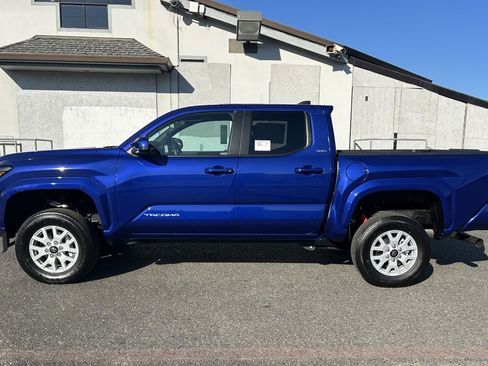 New 2025 Toyota Tacoma SR5 image 8