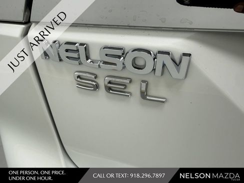 Used 2024 Volkswagen Atlas SEL Premium R-Line AWD/4WD image 16