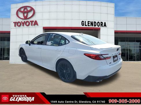 New 2026 Toyota Camry SE w/ Convenience Package FWD image 5