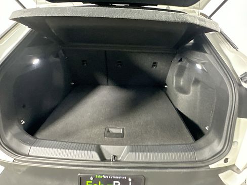 Used 2023 Volkswagen ID.4 Pro image 28