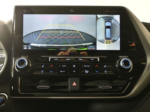 Used 2022 Toyota Highlander Platinum image 30