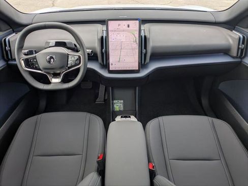 New 2026 Volvo EX30 Ultra w/ Protection Package Premier image 11