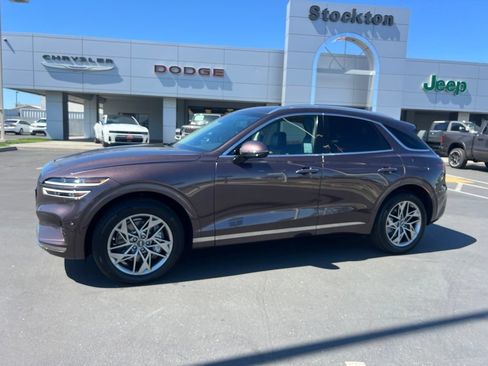 Used 2023 Genesis GV70 2.5T w/ Advanced Package AWD/4WD image 1