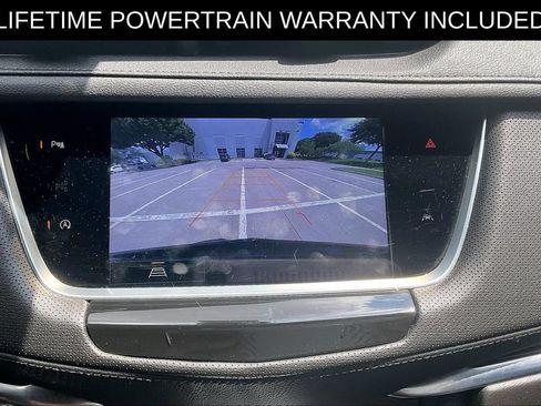 Used 2024 Cadillac XT6 Luxury FWD image 23