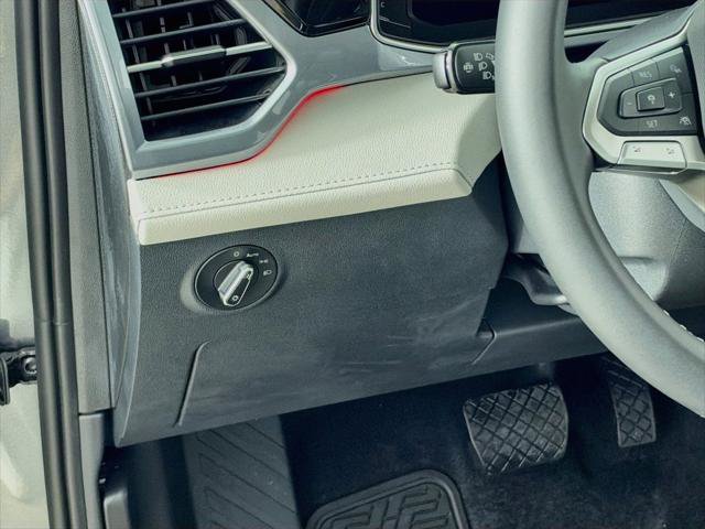 New 2027 Volkswagen Taos SEL AWD/4WD image 10