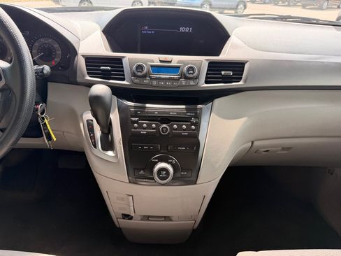 Used 2012 Honda Odyssey EX image 25