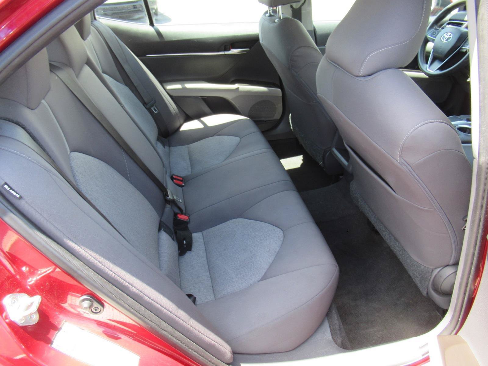 Used 2021 Toyota Camry LE FWD image 30