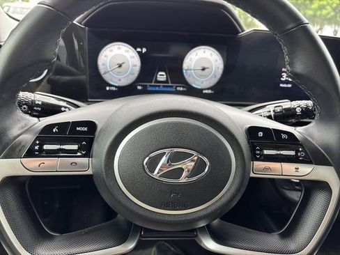 Used 2022 Hyundai Elantra Limited w/ Cargo Package FWD image 24