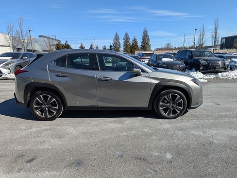 Used 2020 Lexus UX 250h w/ Premium Package image 2