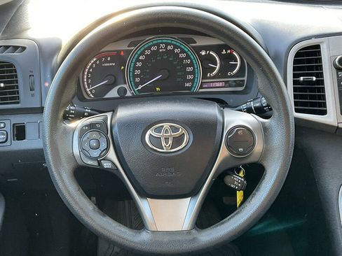 Used 2013 Toyota Venza LE image 18