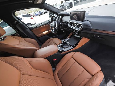 Used 2024 BMW X4 xDrive30i w/ Premium Package AWD/4WD image 42
