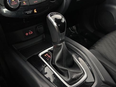 Used 2019 Nissan Rogue SV AWD/4WD image 20