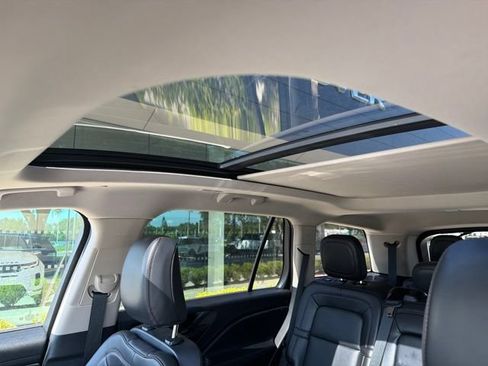 Used 2022 Lincoln Aviator Reserve w/ Elements Package Plus AWD/4WD image 10