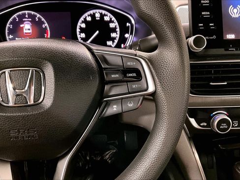 Used 2018 Honda Accord LX image 24