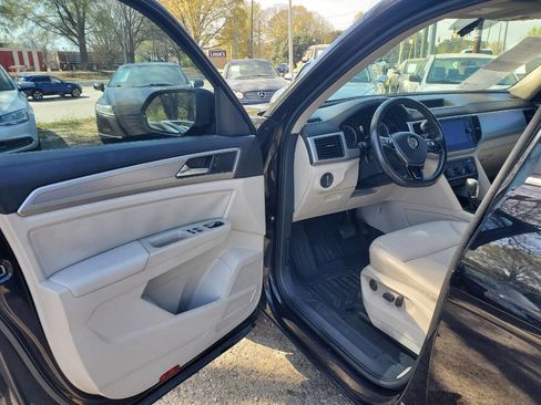 Used 2019 Volkswagen Atlas SE image 9