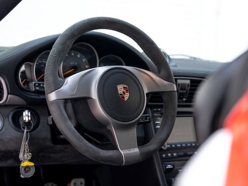 Used 2010 Porsche 911 GT3 image 31