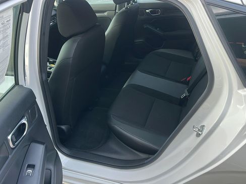 Used 2025 Honda Civic Sport image 14