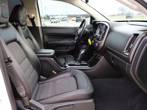 Used 2022 GMC Canyon AT4 w/ Trailering Package image 14