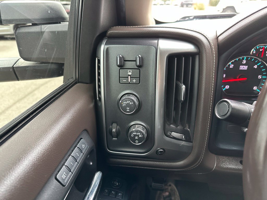Used 2017 Chevrolet Silverado 1500 LTZ w/ Sport Package AWD/4WD image 24