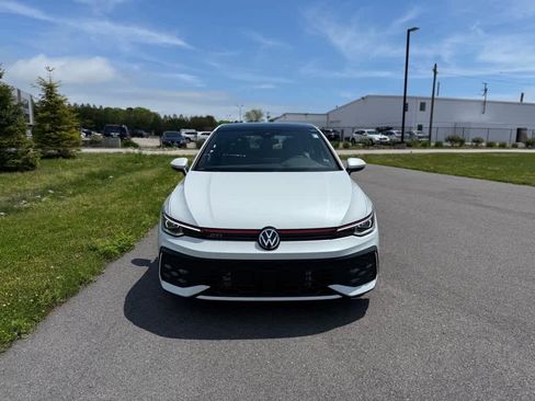 New 2025 Volkswagen GTI SE image 2