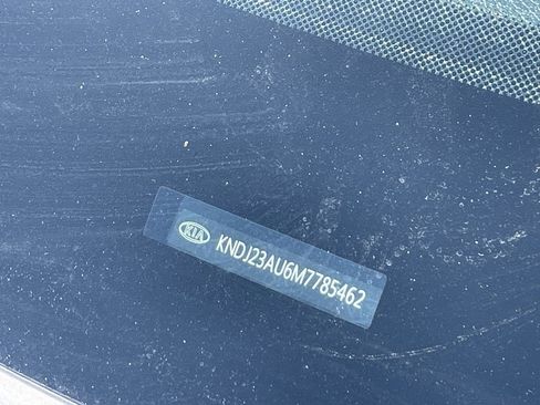 Used 2021 Kia Soul LX image 15