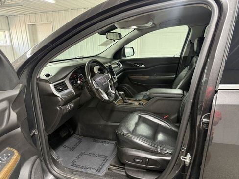Used 2019 GMC Acadia SLE w/ LPO, Black Accent Package AWD/4WD image 10