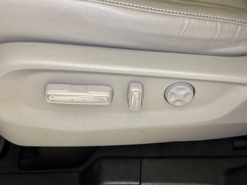 Certified 2024 Honda Odyssey Touring image 24