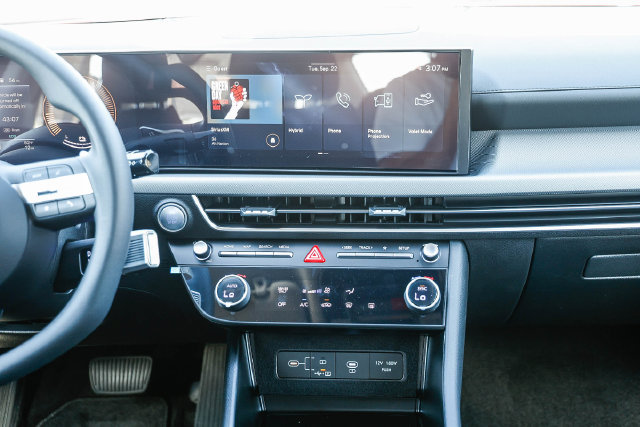 New 2026 Hyundai Sonata Blue FWD image 13