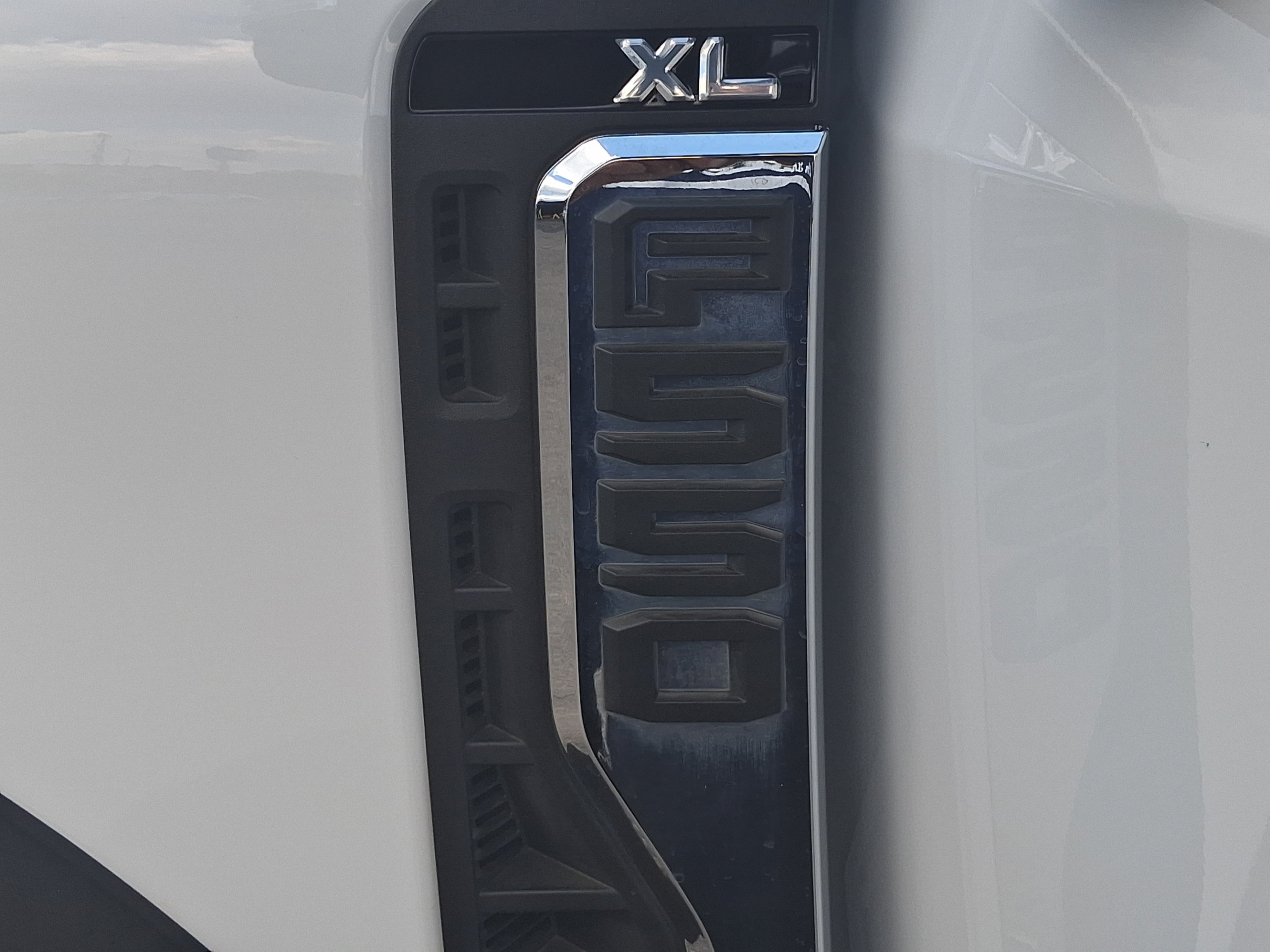 Used 2023 Ford F550 4x4 Regular Cab Super Duty image 14
