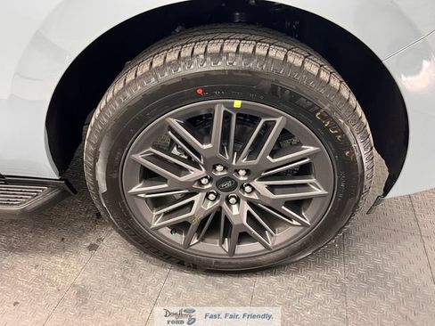 New 2026 Ford Expedition Max Platinum w/ Stealth Appearance Package AWD/4WD image 20