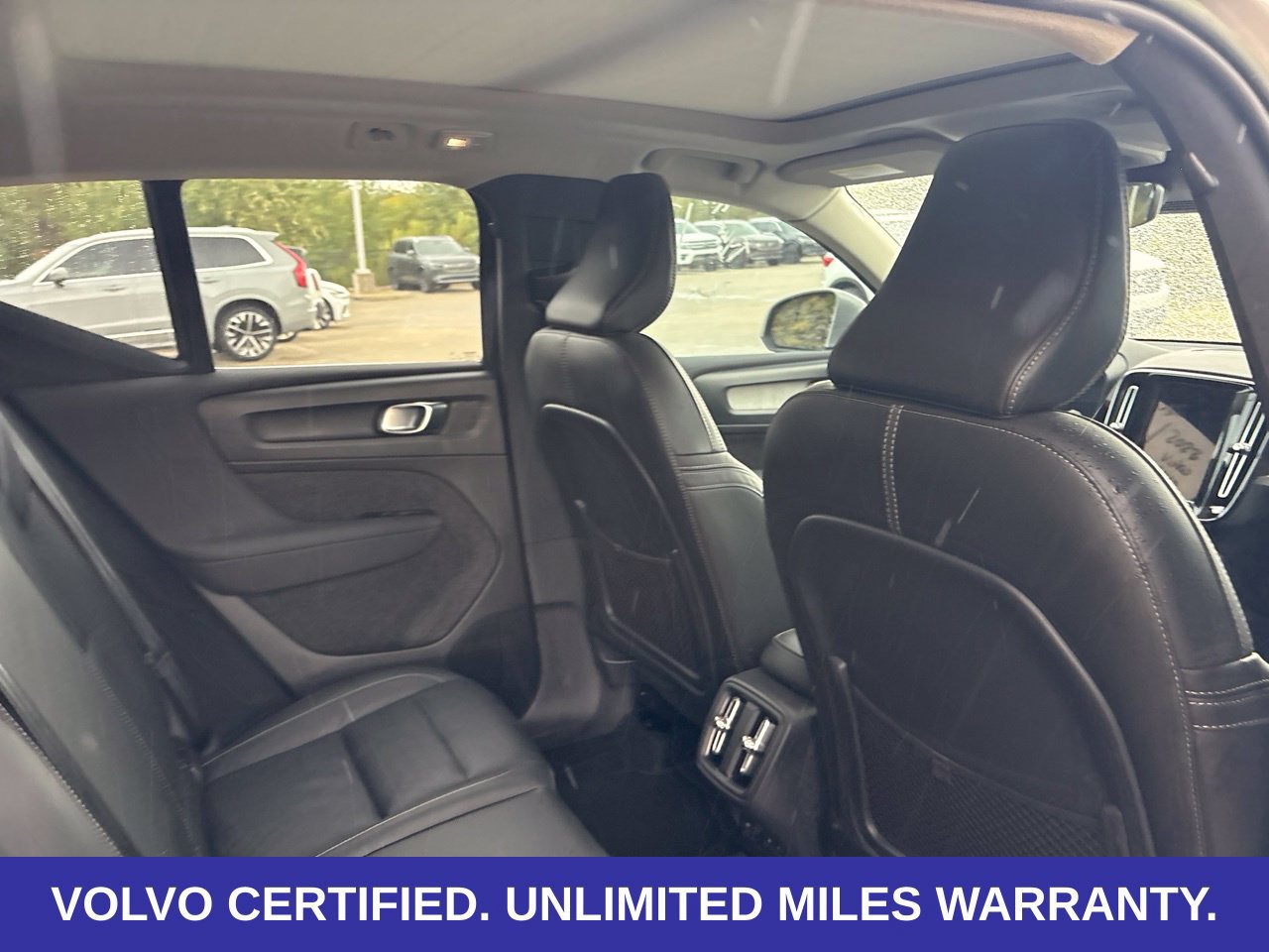 Used 2023 Volvo XC40 B5 Plus w/ Protection Package Premier AWD/4WD image 11