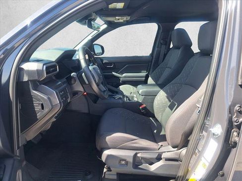 Certified 2026 Toyota Tacoma SR5 AWD/4WD image 10