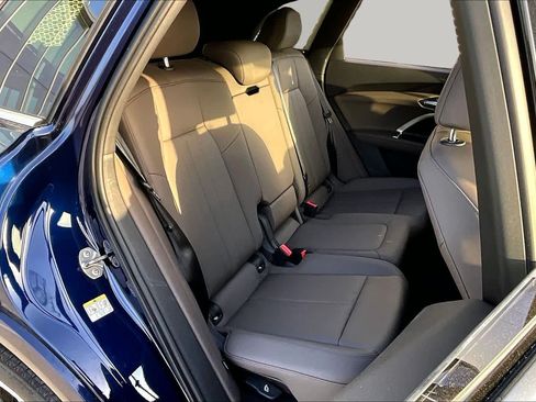 Used 2025 Audi Q5 Premium w/ Convenience Package AWD/4WD image 18