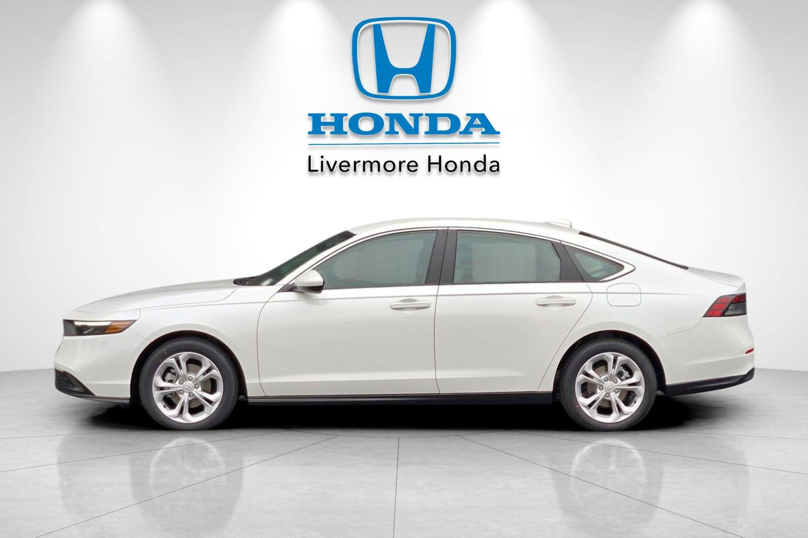 New 2026 Honda Accord LX image 9