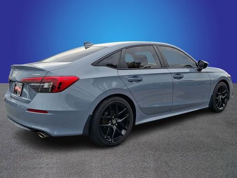 Used 2023 Honda Civic Sport image 4