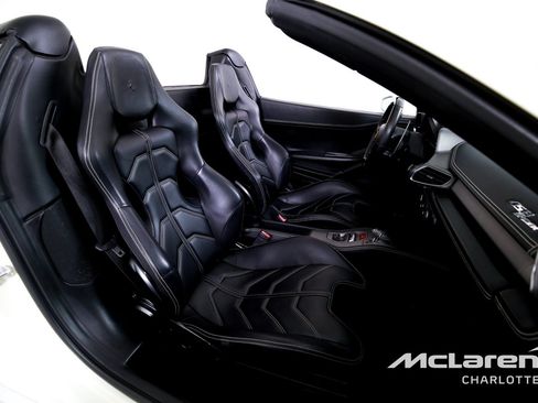 Used 2014 Ferrari 458 Spider RWD image 20