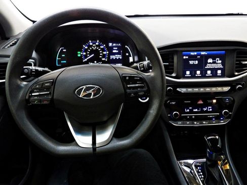Used 2019 Hyundai Ioniq Blue FWD image 17