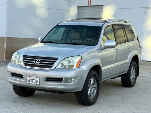Used 2003 Lexus GX 470 image 2