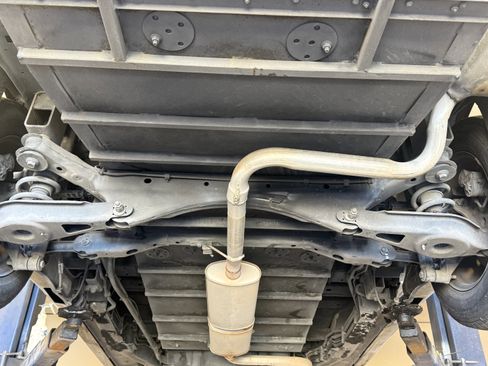 Used 2020 Chrysler Voyager L image 28